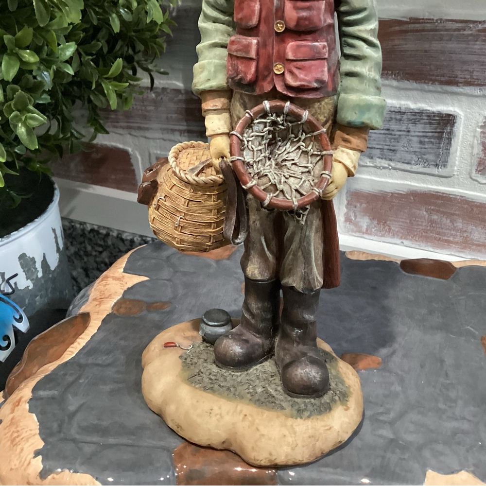 🟢 Vintage “Boy Gone Fishing” Awesome Statue Great Decor piece - Nicely Detailed - Picture 4 of 13
